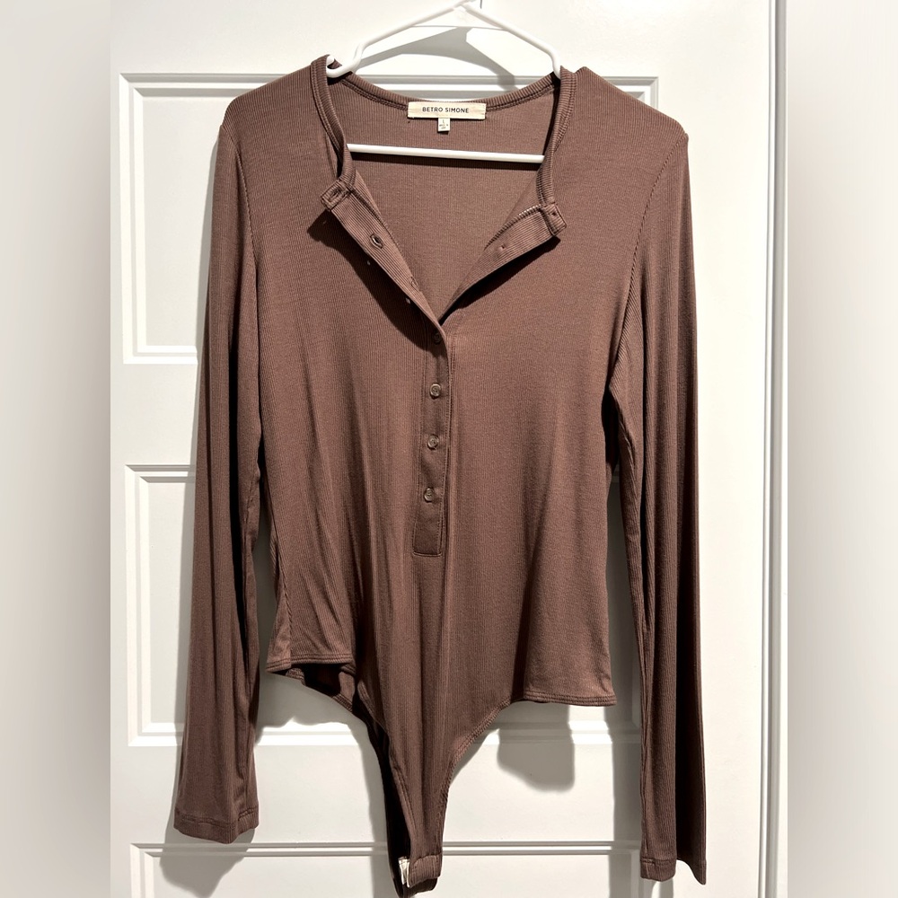 Ribbed long sleeve bodysuit